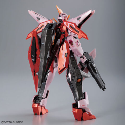 MG 1/100 ガンダムベース限定 ガンダムキュリオス(トランザムモード)[メタリックグロスインジェクション]