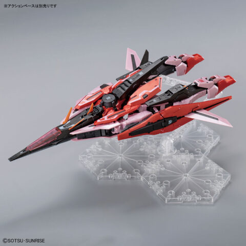 MG 1/100 ガンダムベース限定 ガンダムキュリオス(トランザムモード)[メタリックグロスインジェクション]